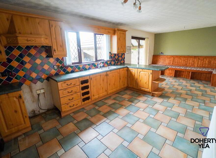 12 Tudor Road, Carrickfergus, BT38 9TU