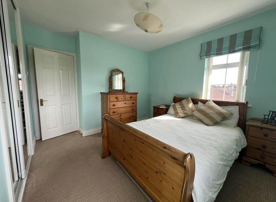 Robingale, Abbey Meadows, Clonmel, E91W867