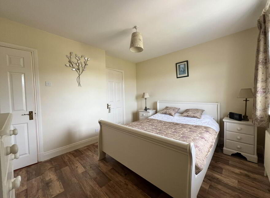 Robingale, Abbey Meadows, Clonmel, E91W867