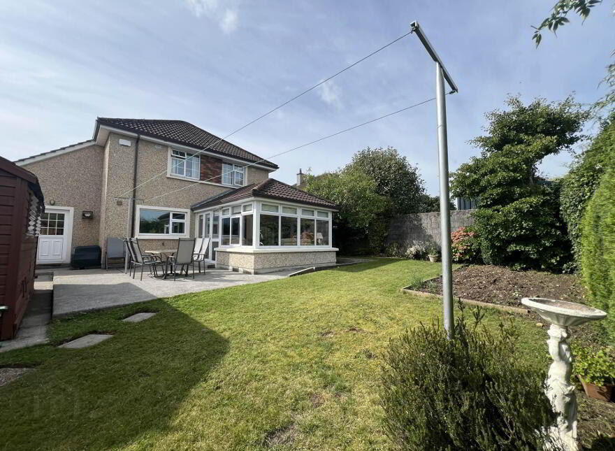 Robingale, Abbey Meadows, Clonmel, E91W867