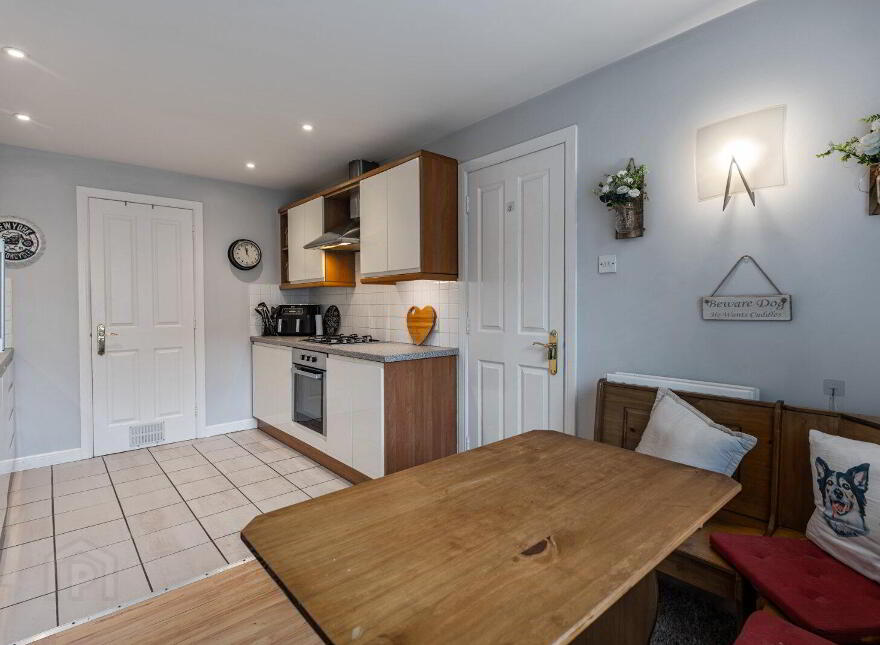 3 Wellington Park Mews, 52 Wellington Park, Belfast, BT9 6DA