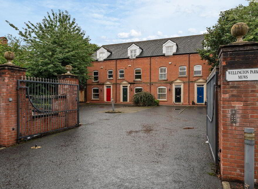 3 Wellington Park Mews, 52 Wellington Park, Belfast, BT9 6DA photo