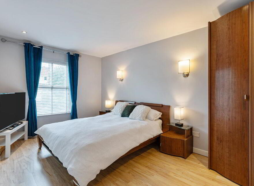 3 Wellington Park Mews, 52 Wellington Park, Belfast, BT9 6DA