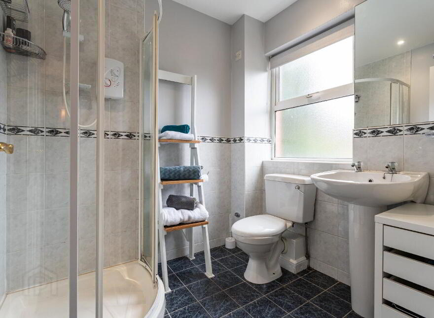 3 Wellington Park Mews, 52 Wellington Park, Belfast, BT9 6DA