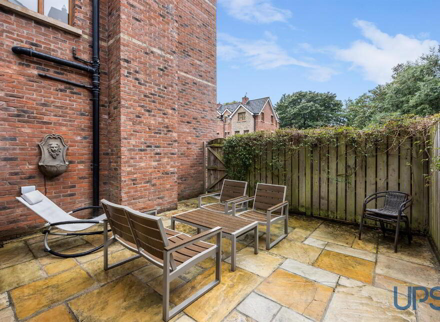 28 Old Golf Course Park, Dunmurry, Belfast, BT17 0FH
