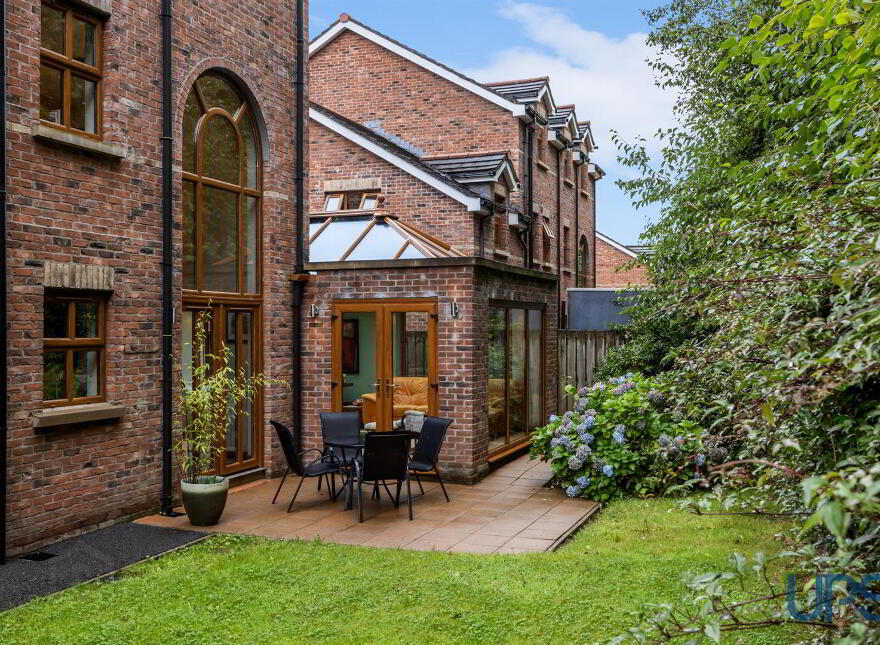 28 Old Golf Course Park, Dunmurry, Belfast, BT17 0FH