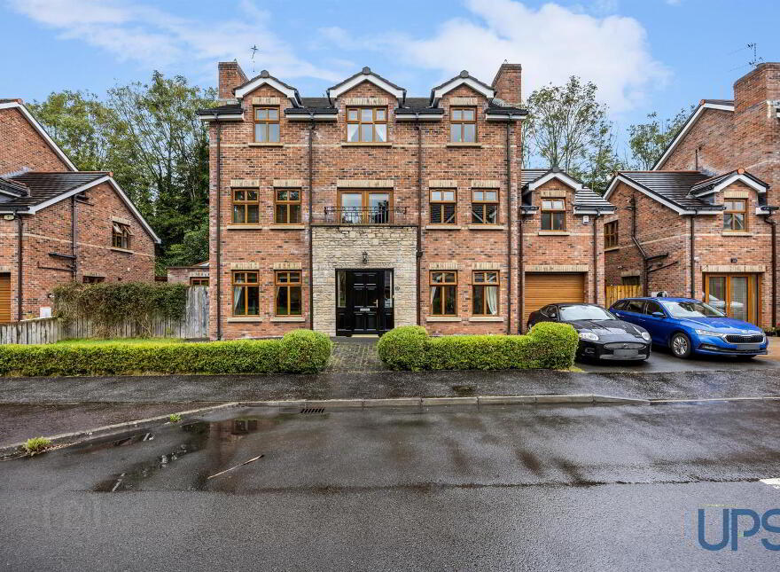 28 Old Golf Course Park, Dunmurry, Belfast, BT17 0FH