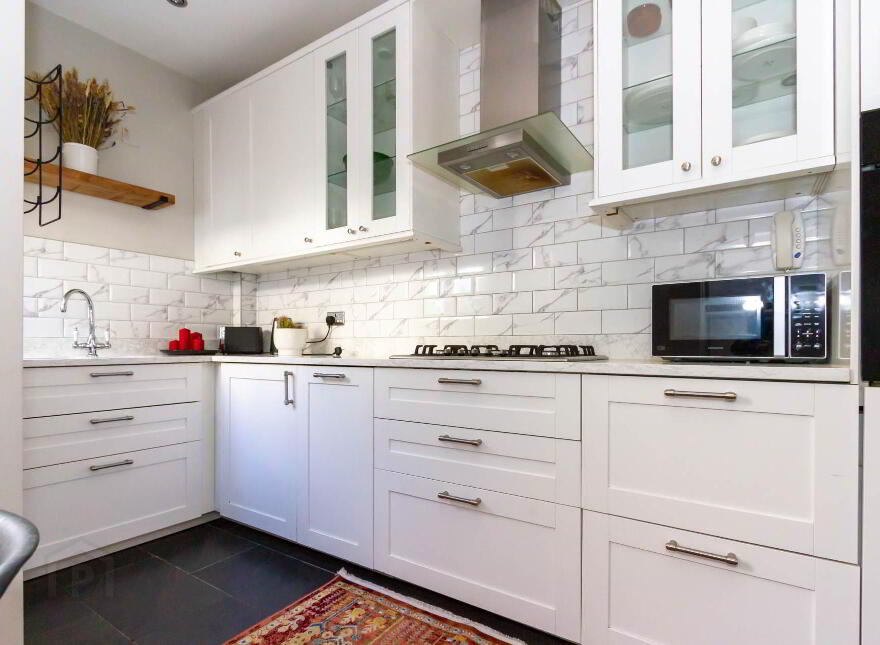 8 Eastmoreland Lane, Dublin, D04W0H1