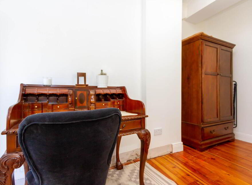 8 Eastmoreland Lane, Dublin, D04W0H1