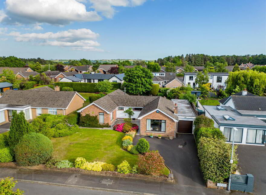 38 Malone View Road, Upper Malone Road, Belfast, BT9 5PH photo