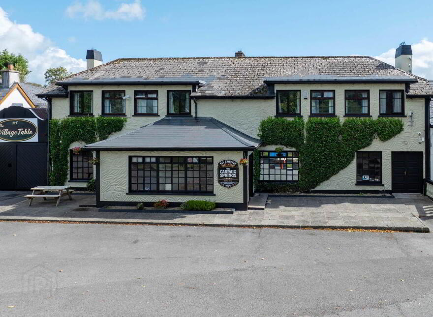 The Carraig Springs, Crosskeys Village, H12KX92