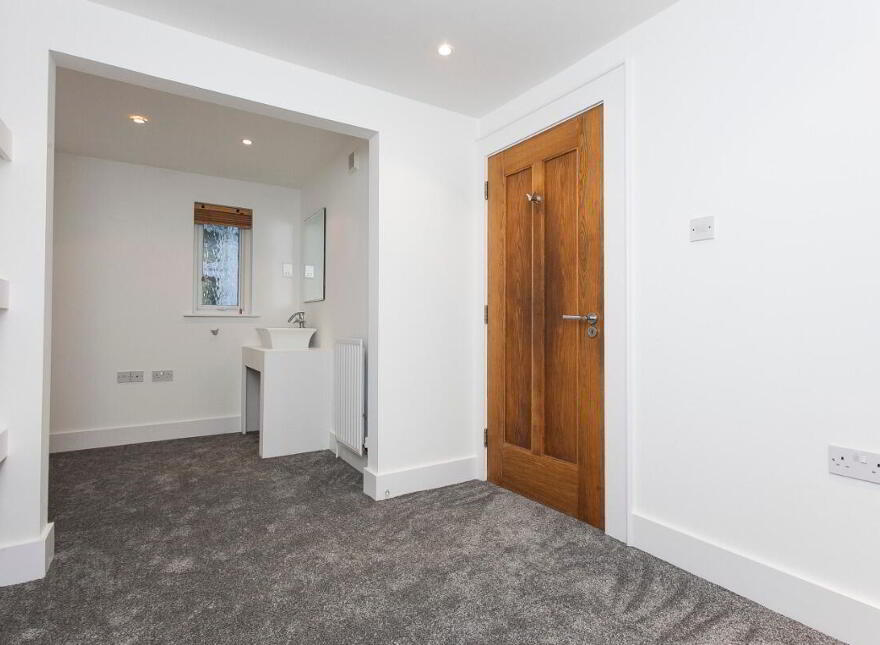 18 Edinburgh Street, Belfast, BT9 7DS