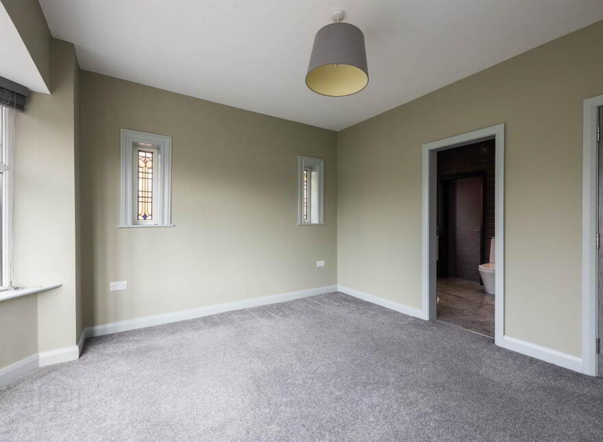38 Cabin Hill Gardens, Belfast, BT5 7AQ