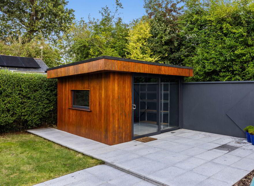 38 Cabin Hill Gardens, Belfast, BT5 7AQ