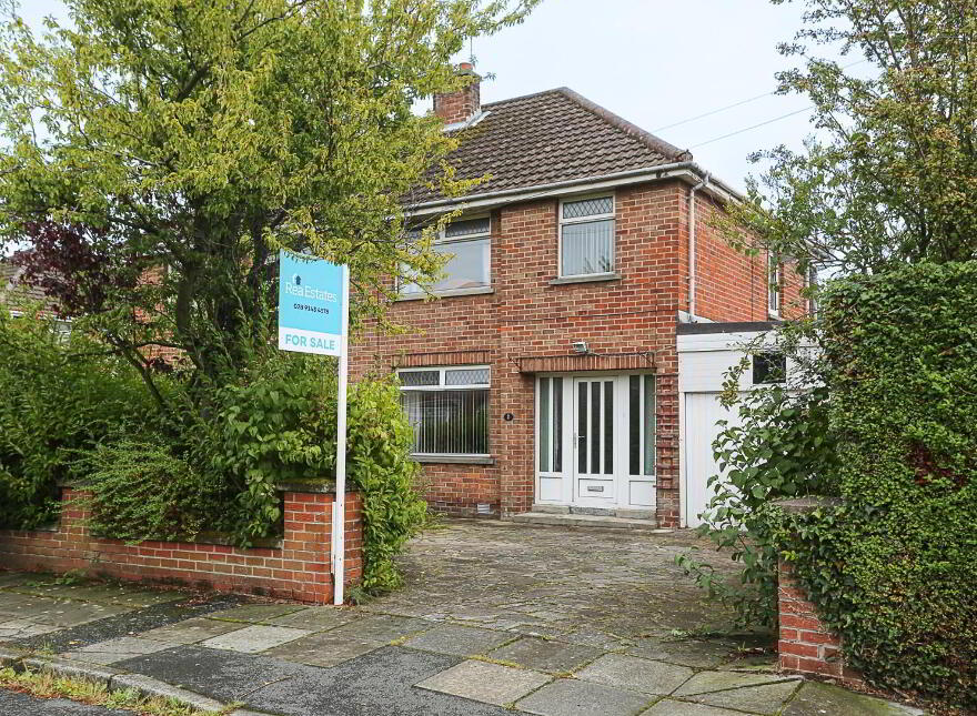 2 Rugby Park, Bangor, BT20 3QB photo