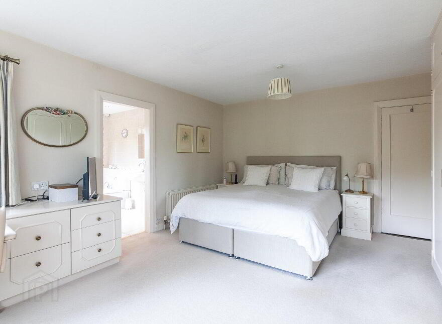 4 Bristow Park, Belfast, BT9 6TH