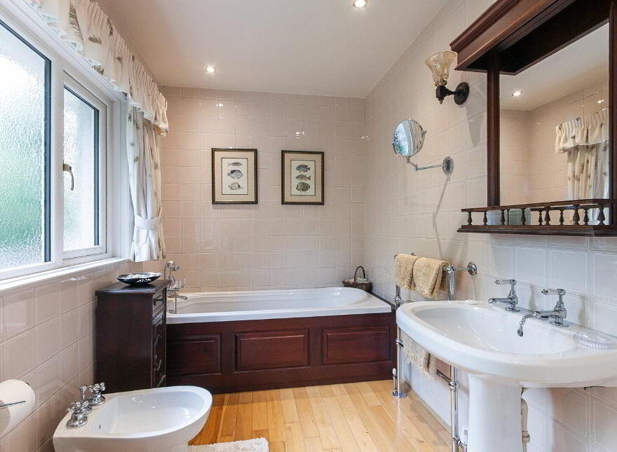 4 Bristow Park, Belfast, BT9 6TH