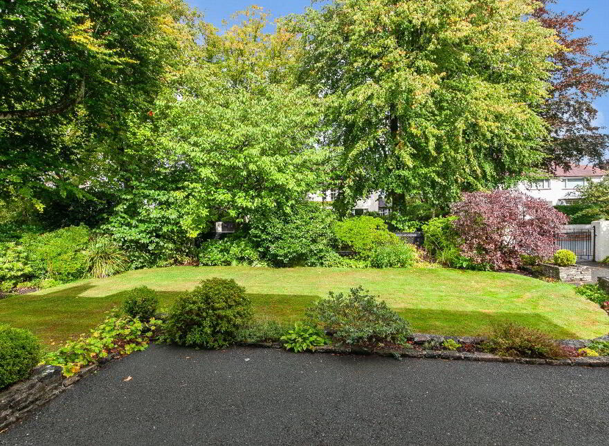 4 Bristow Park, Belfast, BT9 6TH