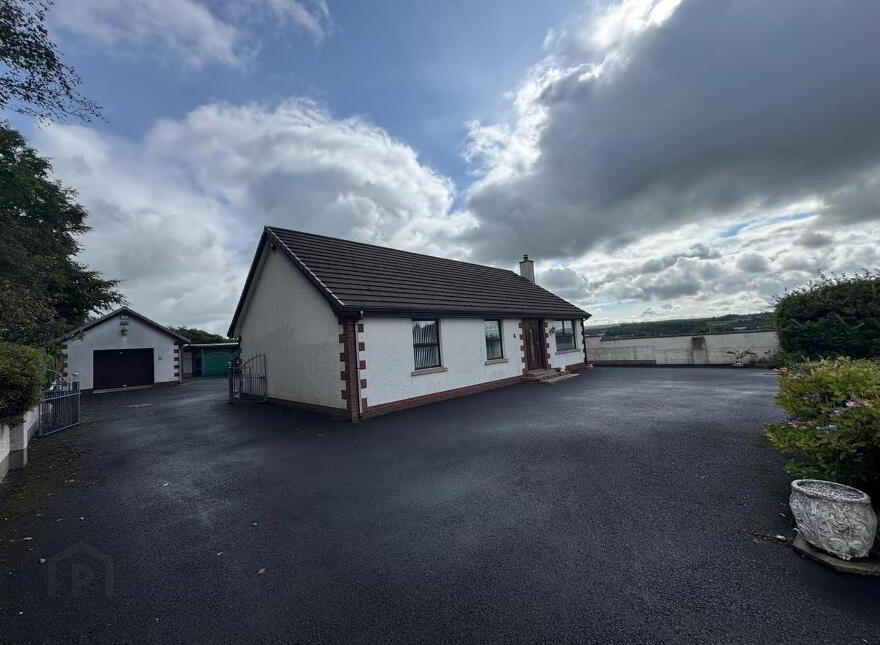 92 Ballyeaston Road, Ballyclare, BT39 9BS photo