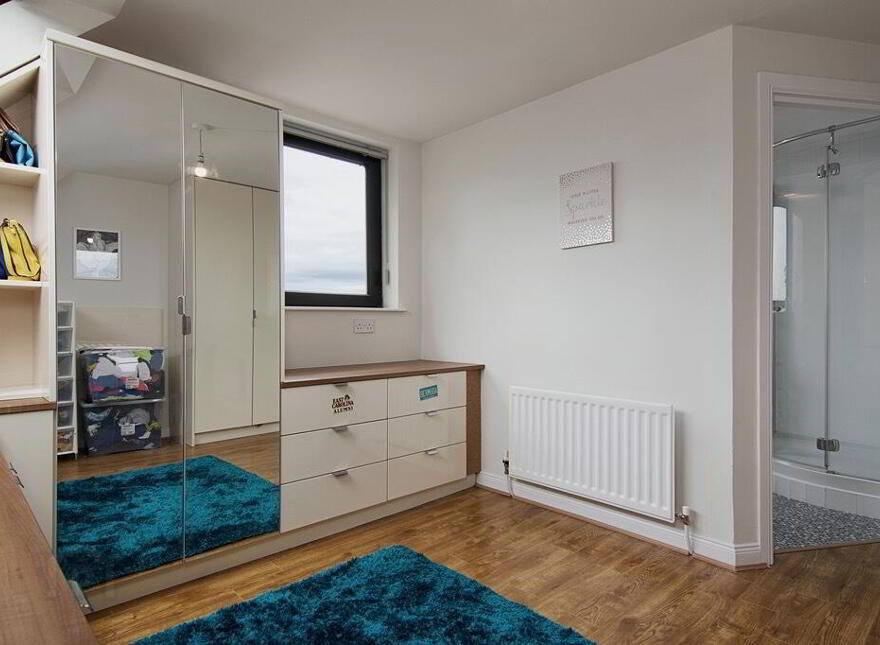 33 Balmoral Court, Belfast, BT9 7GR
