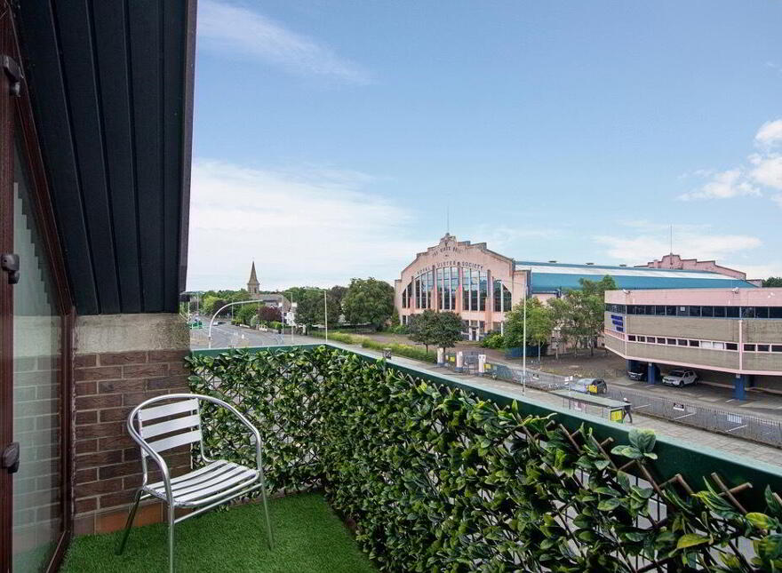 33 Balmoral Court, Belfast, BT9 7GR