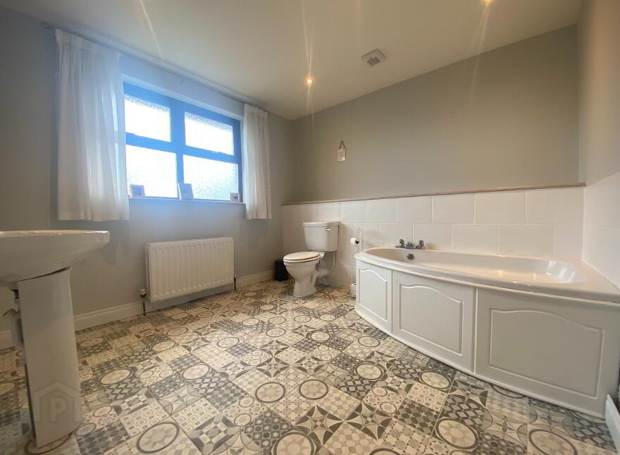 58 Woodburn Road, Carrickfergus, BT38 8PS