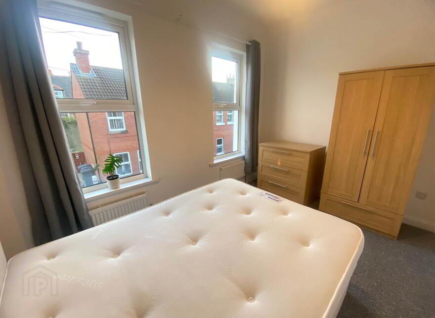 34 Avondale Street, Belfast, BT5 5DB