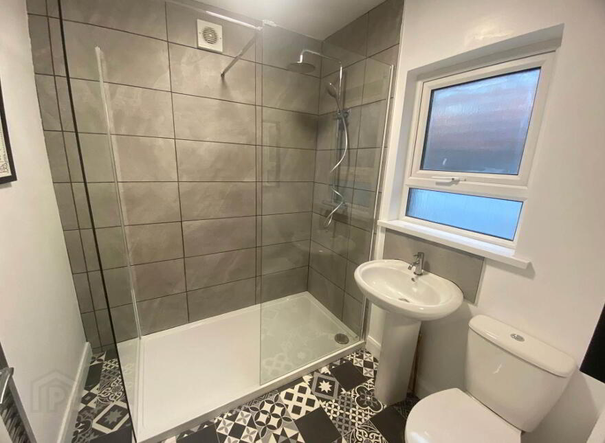 34 Avondale Street, Belfast, BT5 5DB