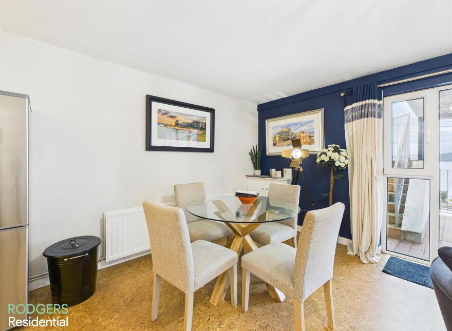 Apt 3, Byron Court, Kinnegar Road, Holywood, BT18 9JN