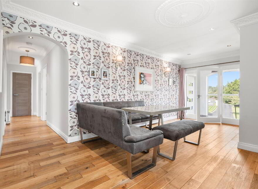 2 River Road, Lisburn, BT27 6TN