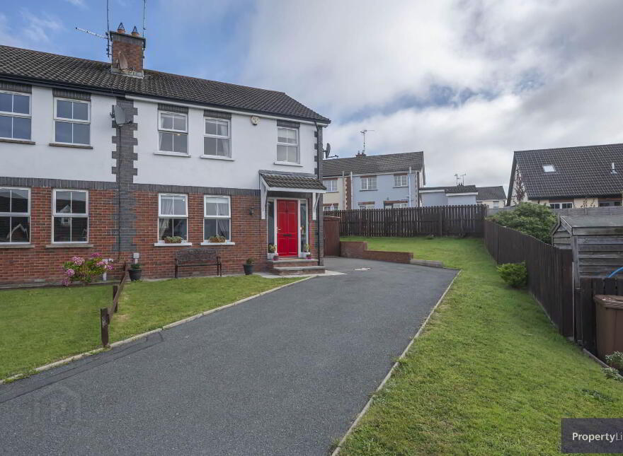 4 Greenfield Close, Armagh, BT60 1NN photo