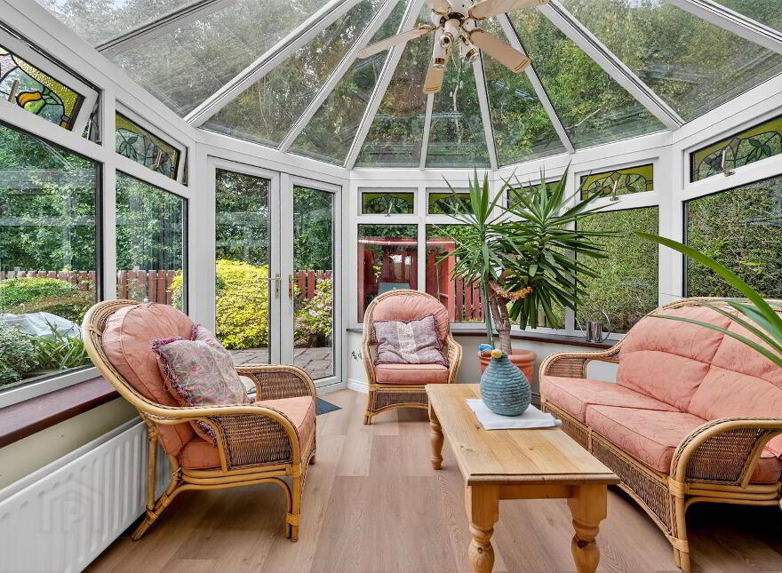 14 Beechlawn Avenue, Dunmurry, Belfast, BT17 9NL