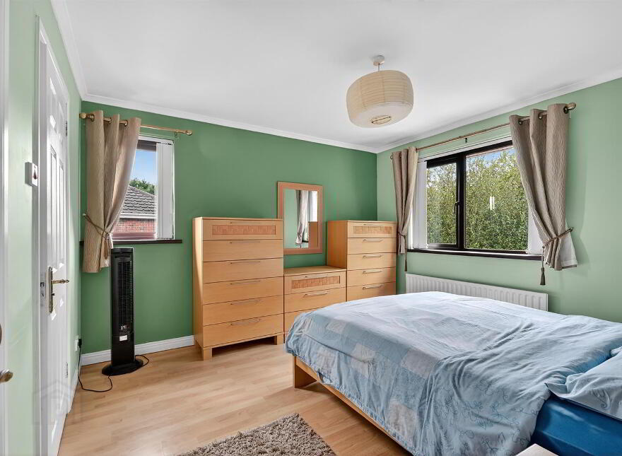 14 Beechlawn Avenue, Dunmurry, Belfast, BT17 9NL