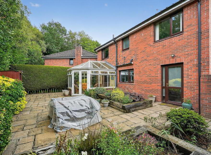 14 Beechlawn Avenue, Dunmurry, Belfast, BT17 9NL