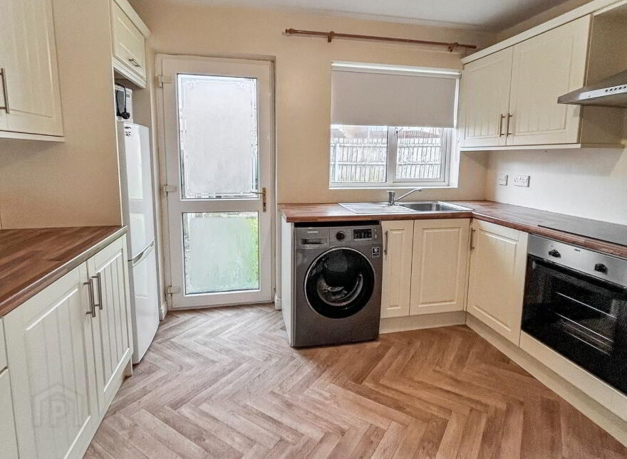 69 Rossdale, Derry/Londonderry, BT47 5RD