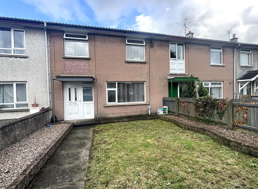 166 Dunclug Gardens, Ballymena, BT43 6NR photo