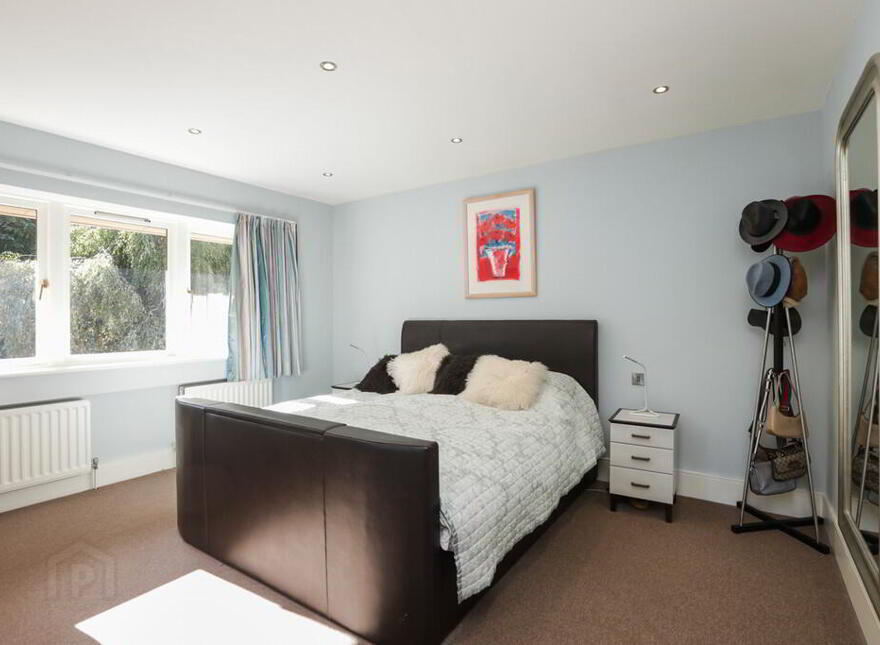 9a Notting Hill, Belfast, BT9 5NS
