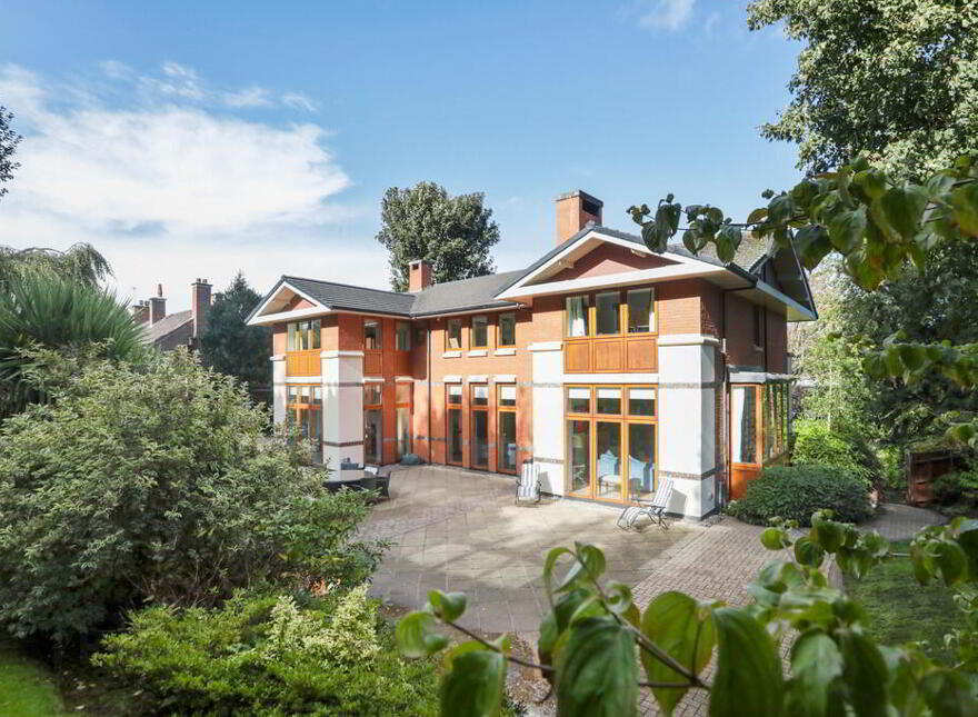 9a Notting Hill, Belfast, BT9 5NS