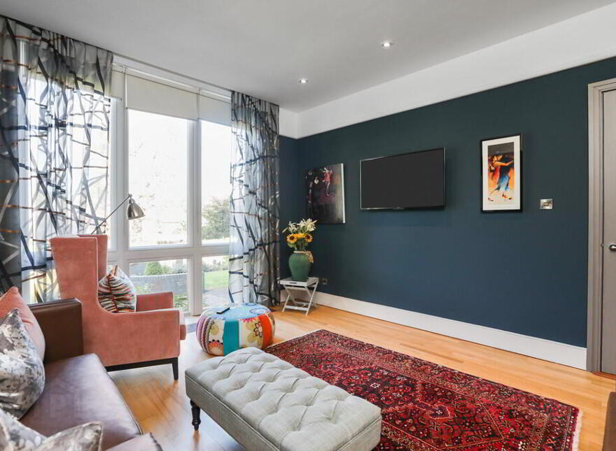 9a Notting Hill, Belfast, BT9 5NS