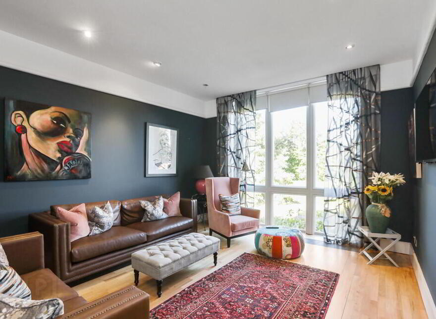 9a Notting Hill, Belfast, BT9 5NS