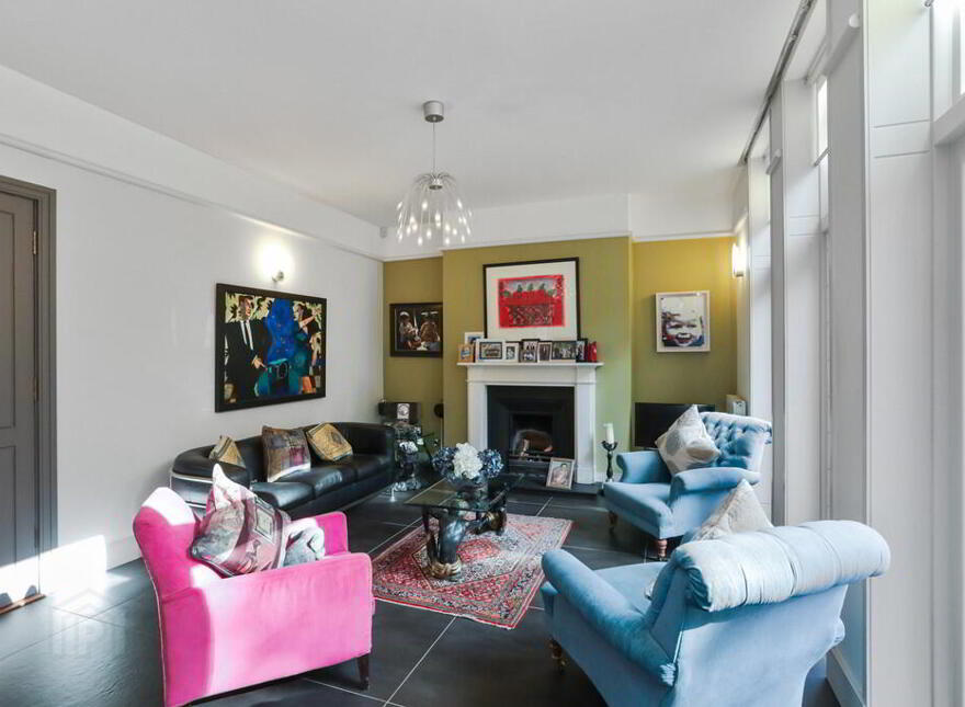 9a Notting Hill, Belfast, BT9 5NS