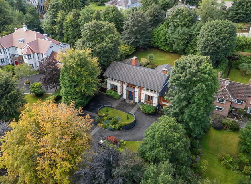 9a Notting Hill, Belfast, BT9 5NS