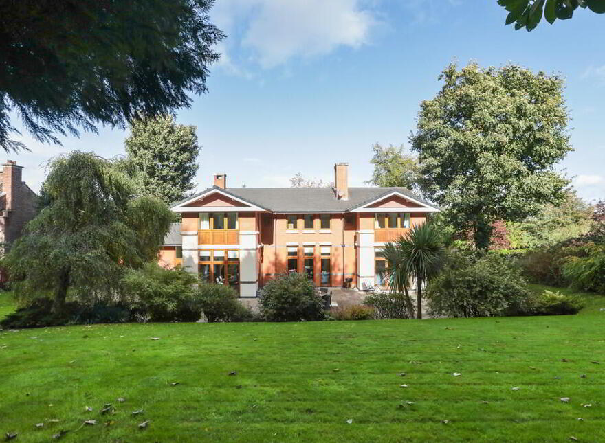 9a Notting Hill, Belfast, BT9 5NS