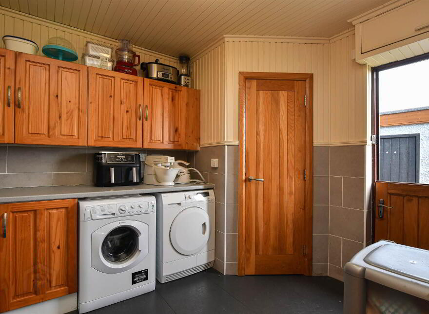 42 Old Course Road, Downpatrick, BT30 8BD