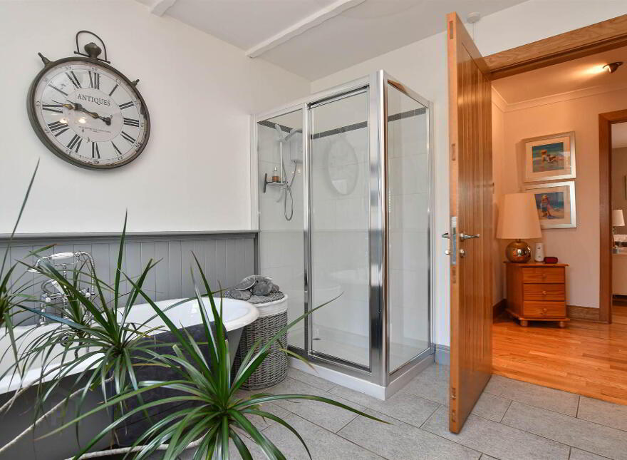 42 Old Course Road, Downpatrick, BT30 8BD