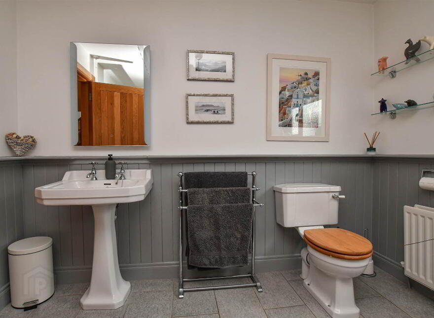 42 Old Course Road, Downpatrick, BT30 8BD