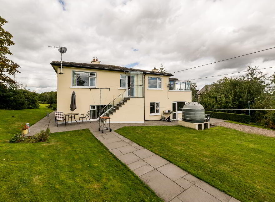 Lisdornan, Bellewstown, A92F9N2