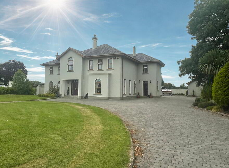 Golf Links Road, Roscommon Town, F42E263