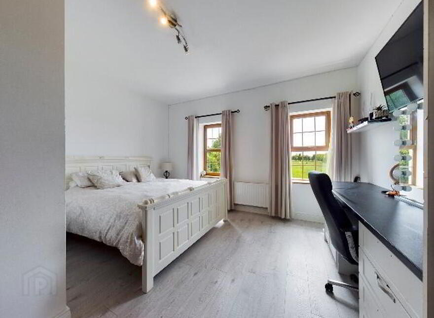 Golf Links Road, Roscommon Town, F42E263