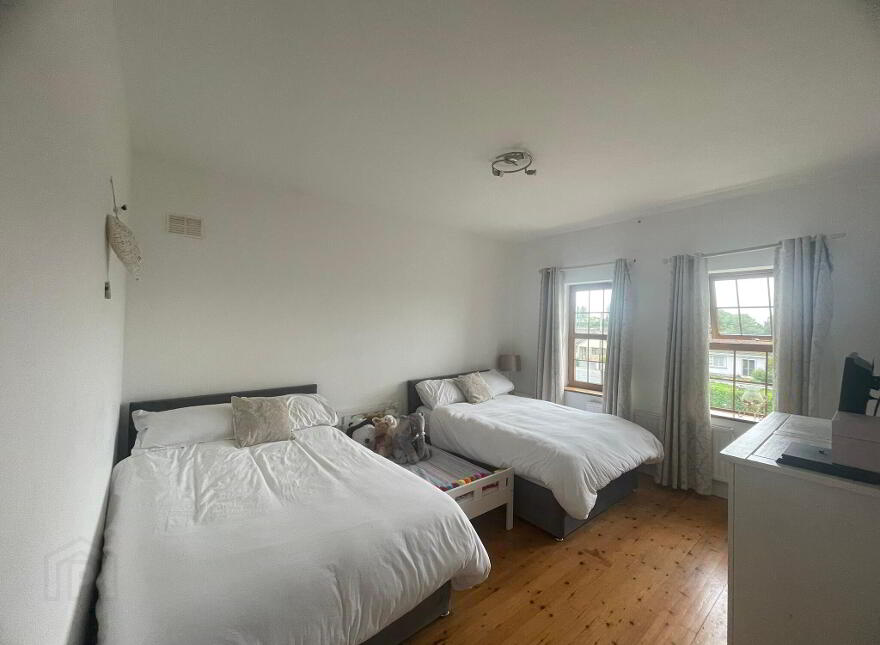 Golf Links Road, Roscommon Town, F42E263